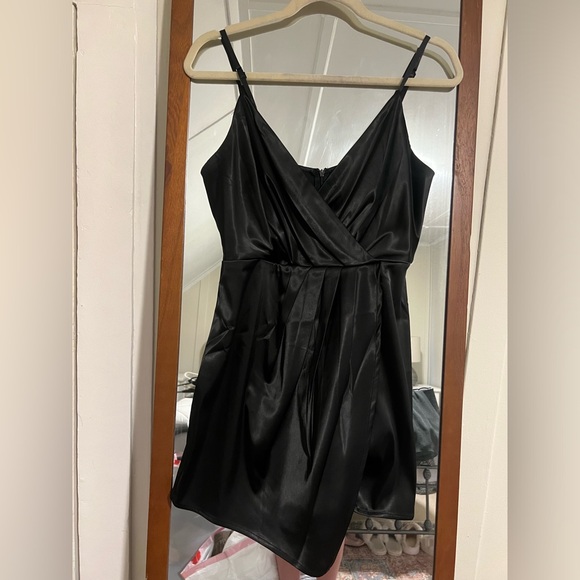 Worn once Lulus Party Mood Black Satin Pleated Romper - Picture 2 of 10